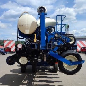 foto 9m sowing vacuum Kinze 3600 (new device+discs)