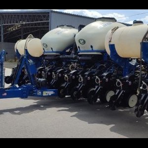 foto 9m sowing vacuum Kinze 3600 (new device+discs)