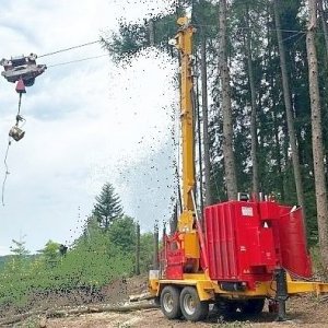 foto 700m/3t forestry cable line KOLLER K307 wood logs timber