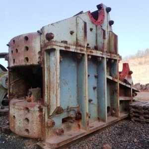 foto saw crusher 405-860 t/h dismantled!