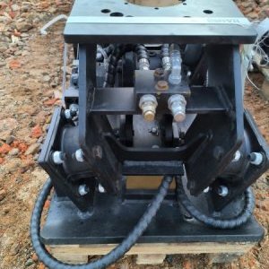 foto NEW Häner hydraulic vibration plate for excavator 2-5t