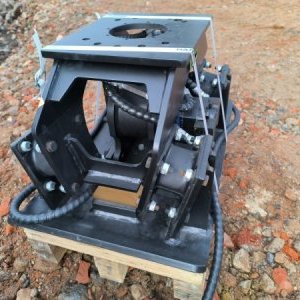 foto NEW Häner hydraulic vibration plate for excavator 2-5t