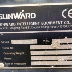 foto 3.85t mini excavator Sunward SWE35UF