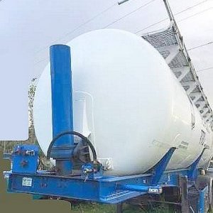 foto 42m3 alu silo tank tipper for bulk material