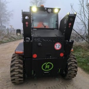 foto newish 3.3t skidsteer loader Kovaco Elise 900