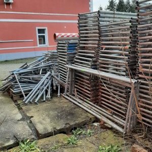 foto 2000 m2 scaffolding system Plettac